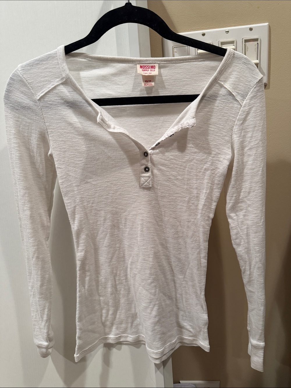 Mossimo Supply Co. White Long-Sleeve Henley Top Women's Size XS